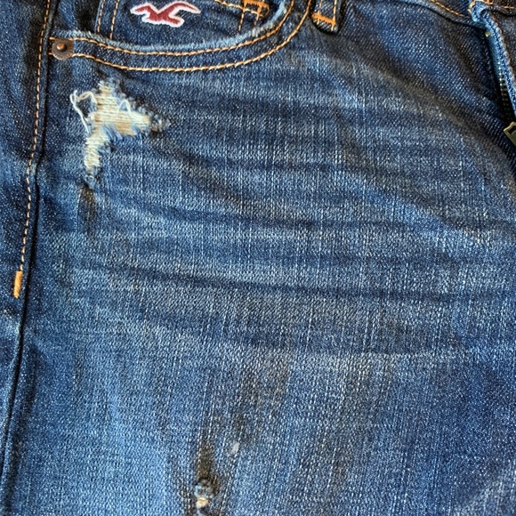 Brand new Hollister ripped jeans - Picture 4 of 8